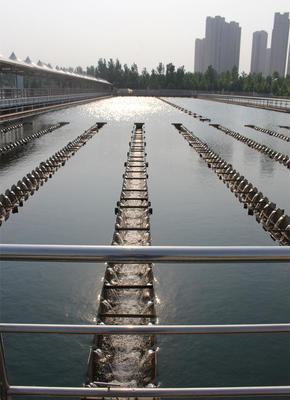 城市脈搏的守護(hù)者 為了不停擺的鄭州供水